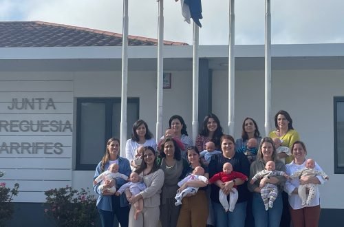 Angela Subtil / Massagem Infantil / Nurturing & Touch Academy