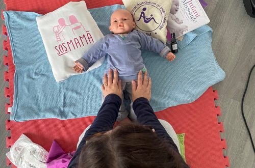 Angela Subtil / Massagem Infantil / Nurturing & Touch Academy / APMI / SOSmama